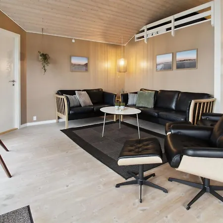 Tiane - 800m From The Sea By Interhome Feriehus