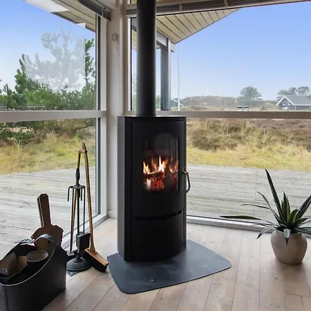 Semesterbostad Tiane - 800m From The Sea By Interhome