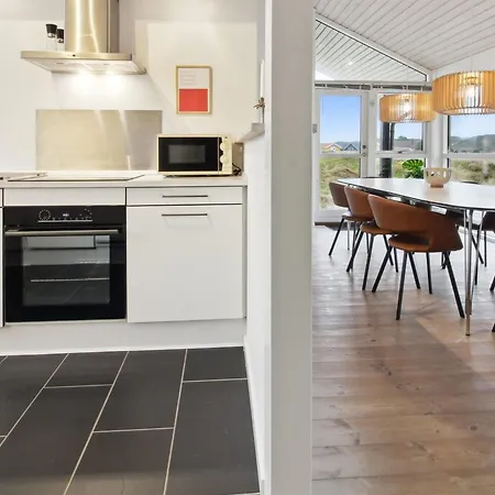 Tiane - 800m From The Sea By Interhome Semesterbostad