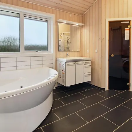 Ferienhaus Tiane - 800m From The Sea By Interhome Fanø